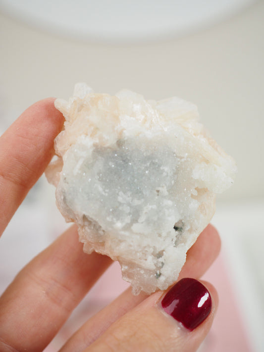 Stilbit mit Chalcedon - aus Indien