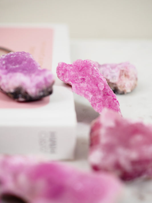 Pink Cobalto Calcite Specimen ca. xx cm - aus Marokko