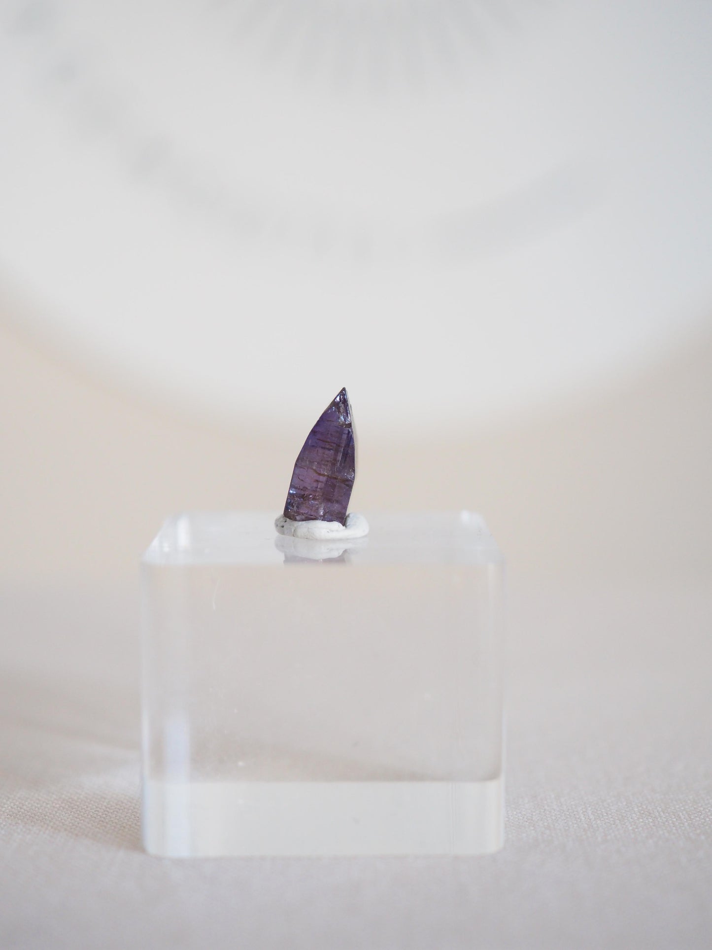 Tansanit Kristall mit Pleochroismus Farbverändernd - aus Merelani Hills . Arusha Region . Tanzania HIGH QUALITY RARE