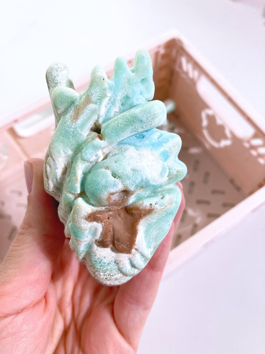 Blauer Aragonit / Calcit Herz / Blue Aragonite Anatomic Heart ca. xx cm