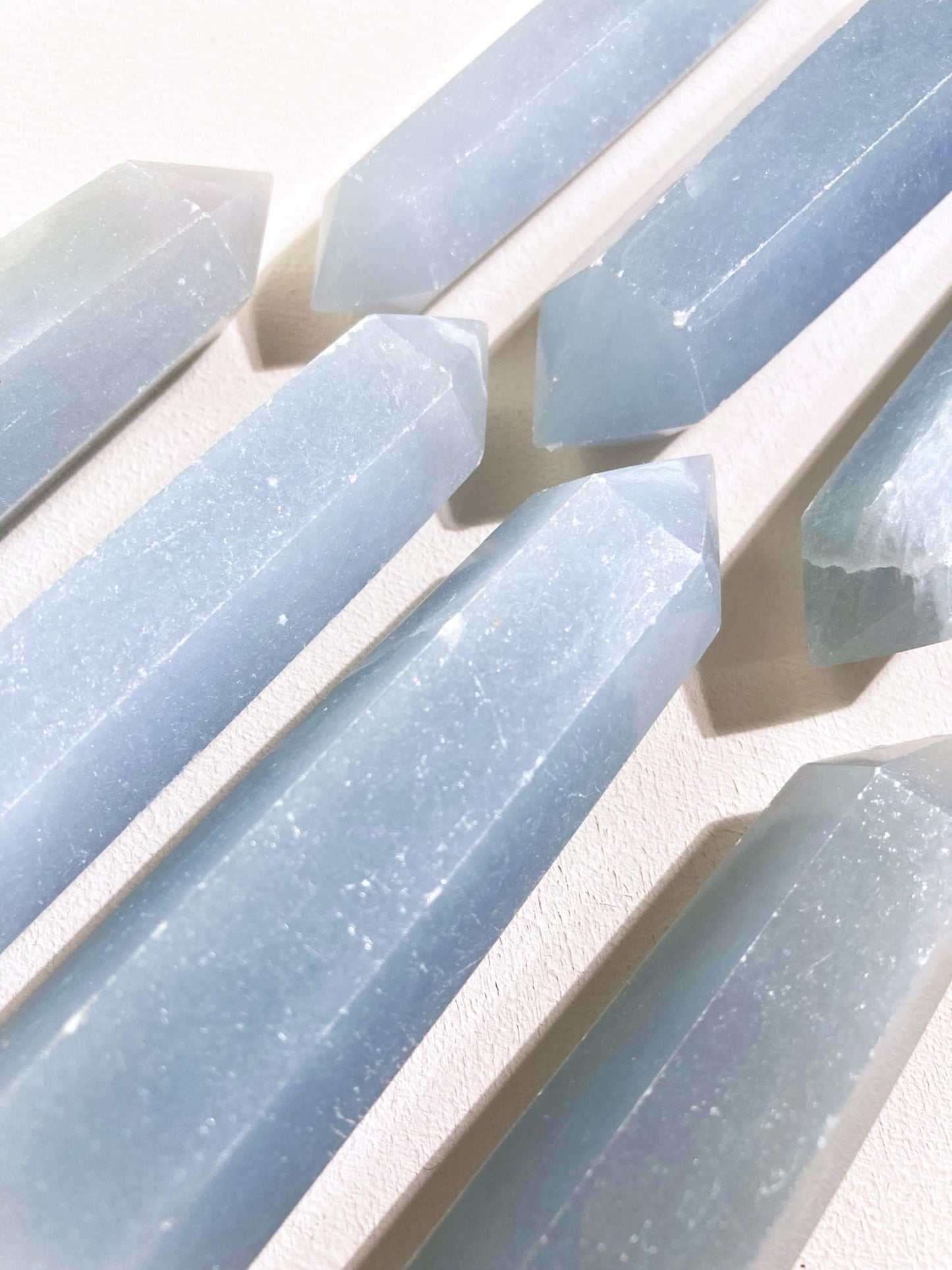 Coelestin Spitze l Blue Celestite Point - aus Madagascar 7.5 -9cm - Hand Carved
