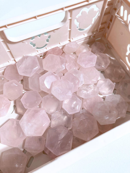 Feenstein Rosenquarz Mini Sechseck . Fairystone Rosequartz mini Hexagon - aus Brasilien