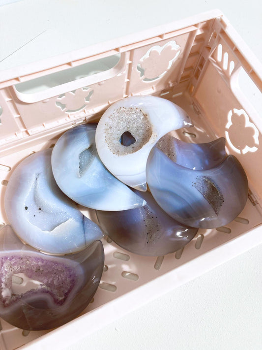Druzy Achat Mond . Druzy Agate Moon ca. 8-9cm- Handcarved