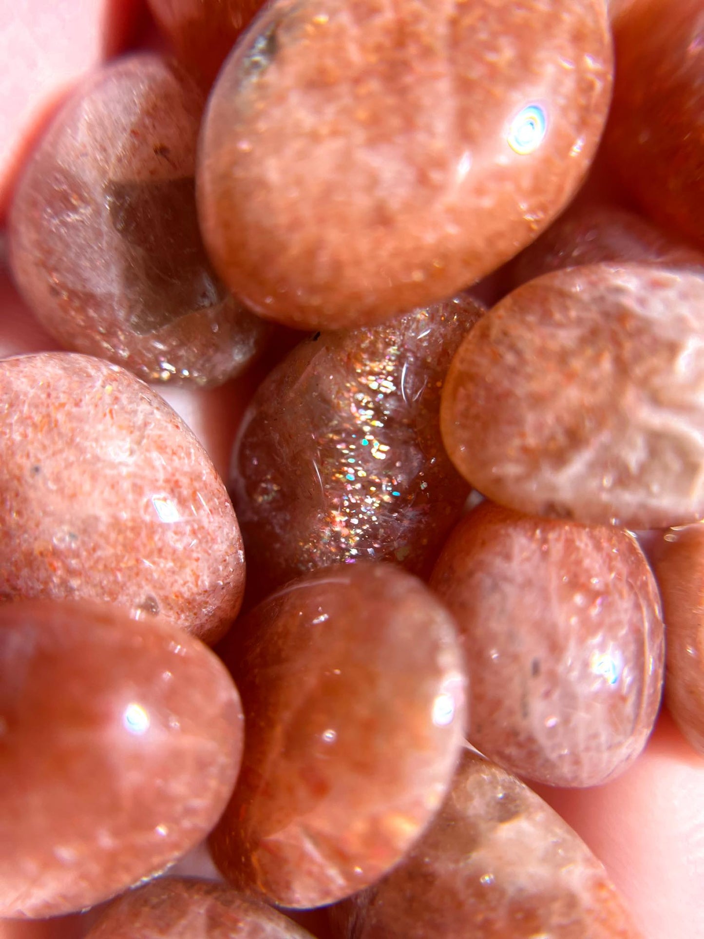 Echter Sonnenstein MINI Trommelstein . Real Sunstone mini Tumble ca. 1-1.5 cm - aus Indien HIGH QUALITY