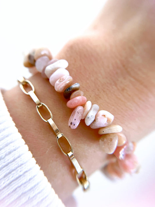 Pinker Anden Opal Chips Armband . Pink Opal from Andes Chips Bracelet - HIGH QUALITY