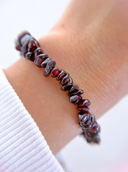 Granat Chips Armband . Garnet Chips Bracelet - High Quality