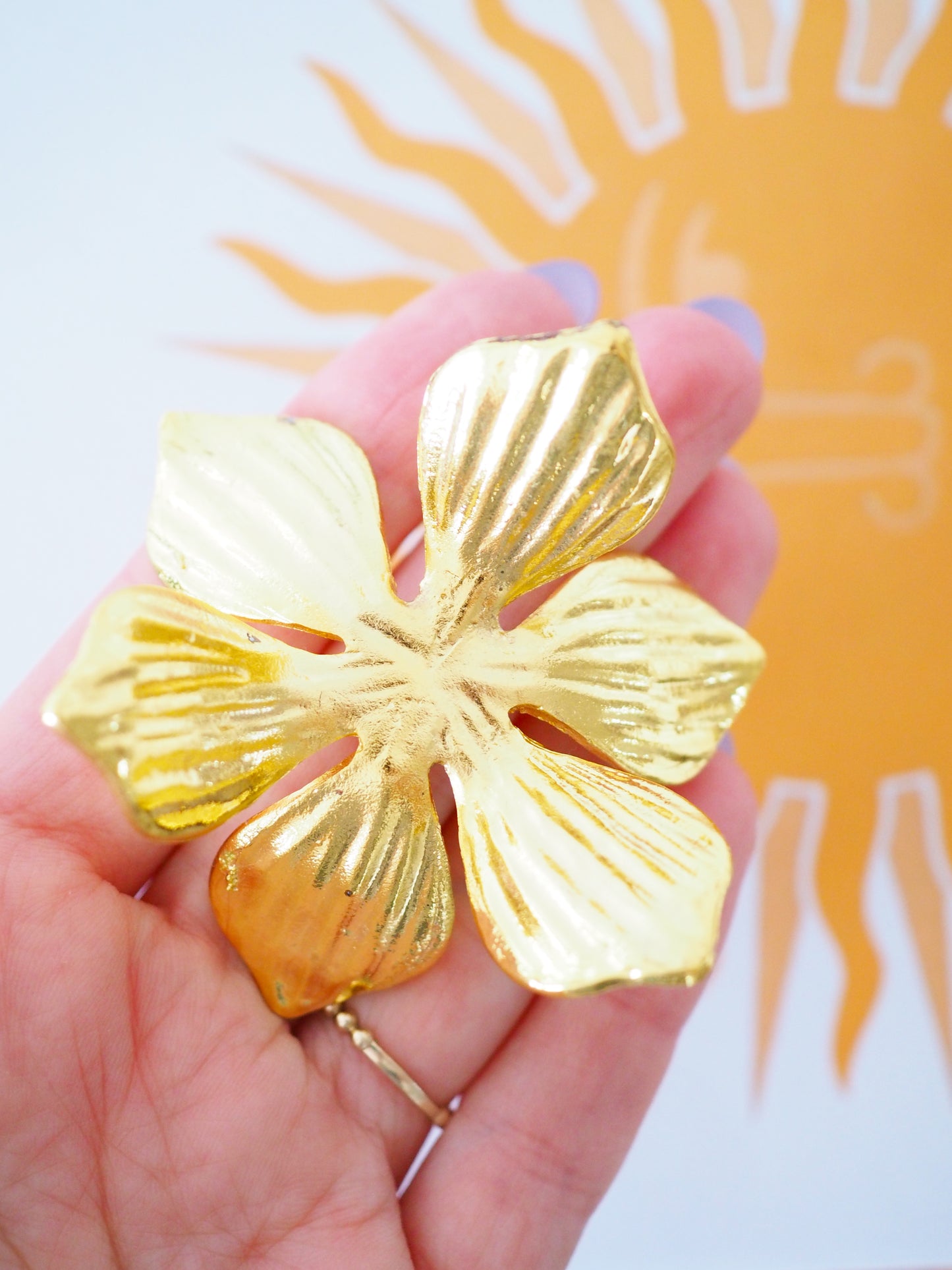BLUME Hochwertiger Metall Sphere Stand . Kugel Ständer Halter. in GOLD