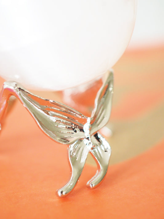 SCHMETTERLING SMALL Hochwertiger Metall Sphere Stand . Kugel Ständer . Halter SILBER