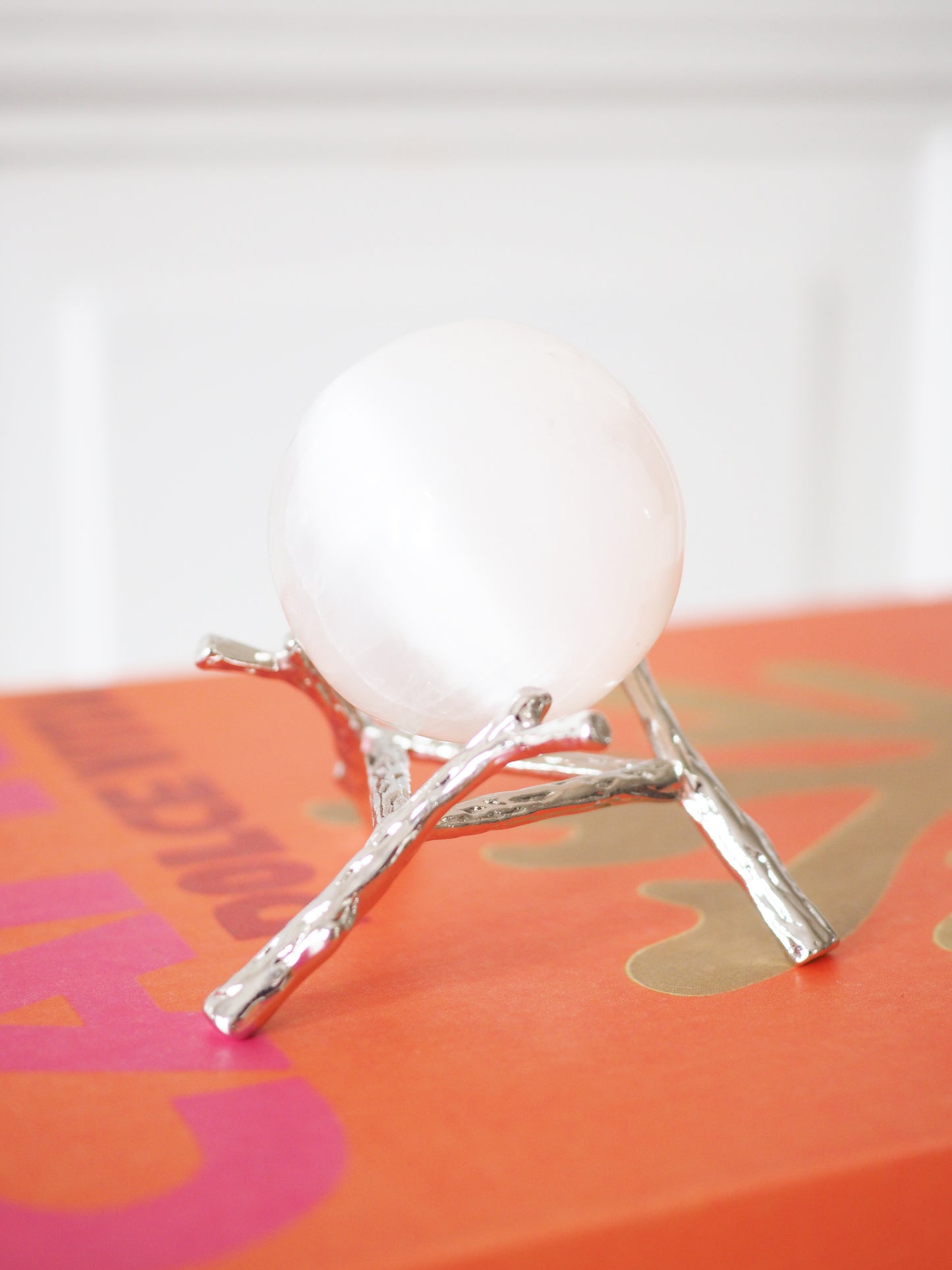 AST / BAMBOO Hochwertiger Metall Sphere Stand in SILBER
