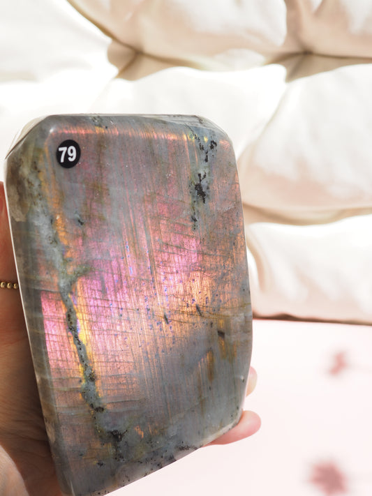 Pink Golden Sunset Labradorit FREEFORM 1.9kg - aus Madagascar (79)