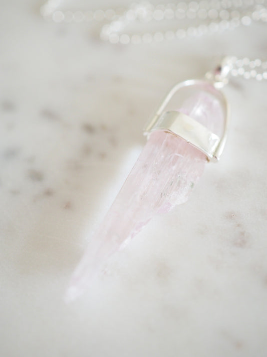 Light Lila Kunzit Rohkristall Kette 5.5 cm 925 Sterlingsilber