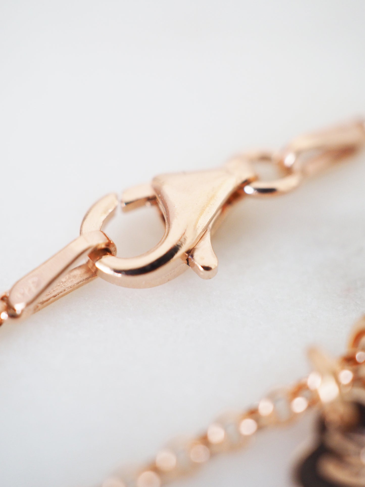 Gliederarmband mit zwei Herzen . Personalisiert Prägung . 925 Sterlingsilber