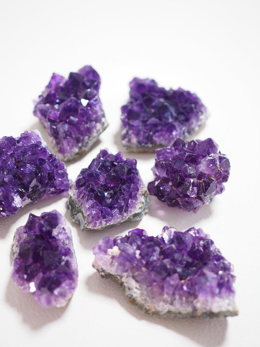 Kleine Dunkel Violettes Amethyst Cluster ca. 4-7 cm - aus Uruguay HIGH QUALITY