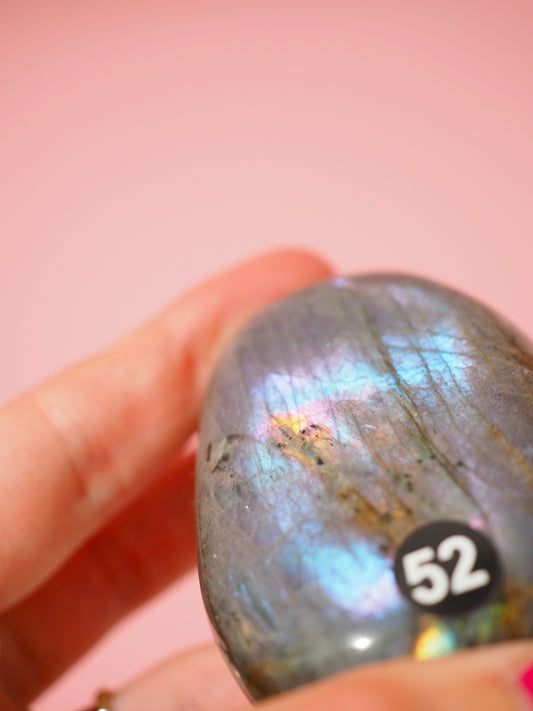 Blue Blau Pinl Purple Lila Mermaid Labradorit Palmstone 7 cm (52) - Aus Madagascar