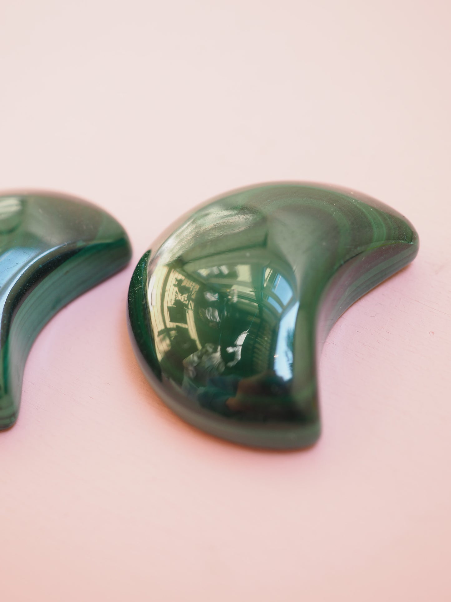Malachit Mond Carving . High Quality