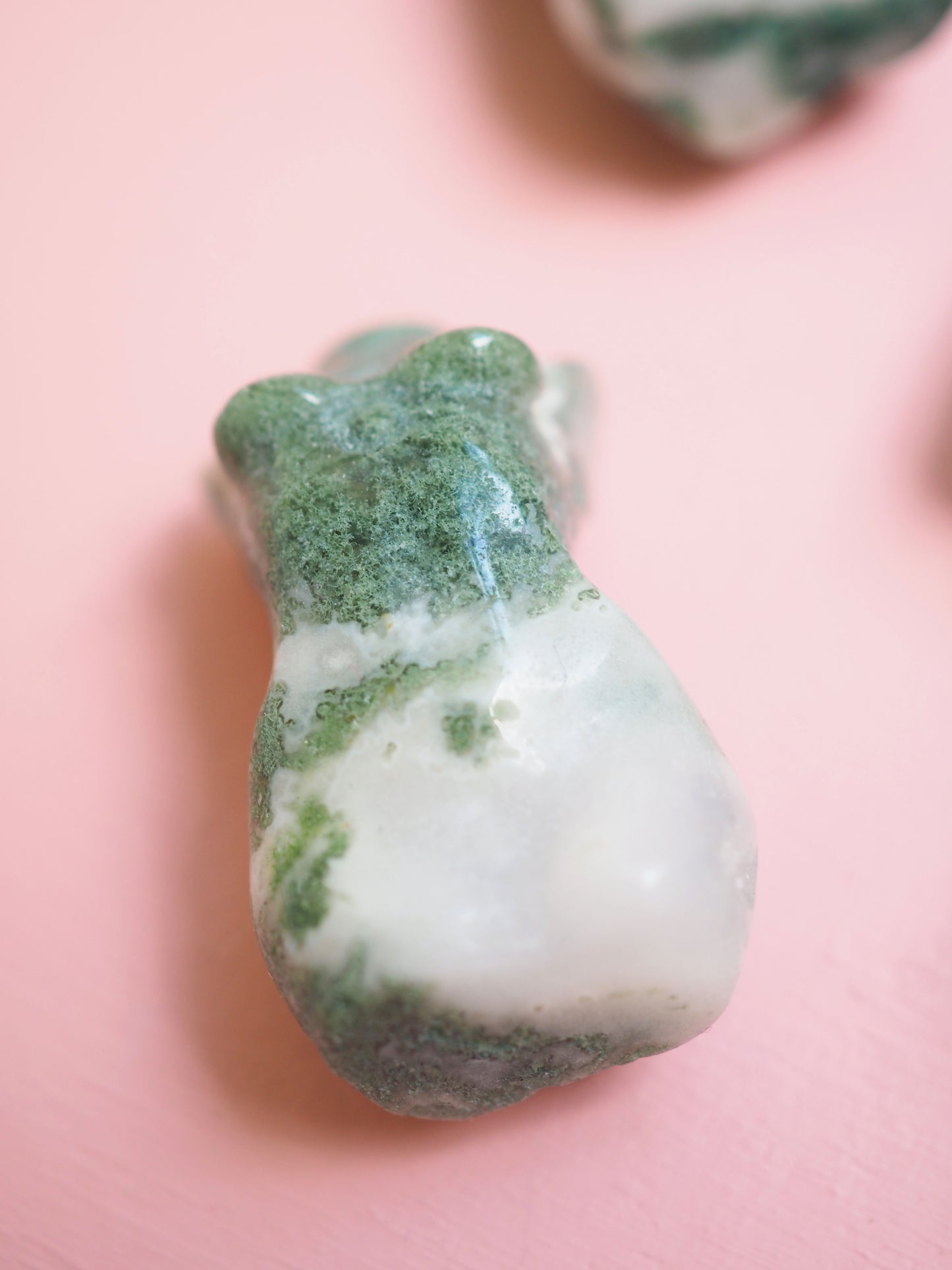 Moos Achat Mini Body Godess 3cm Carving