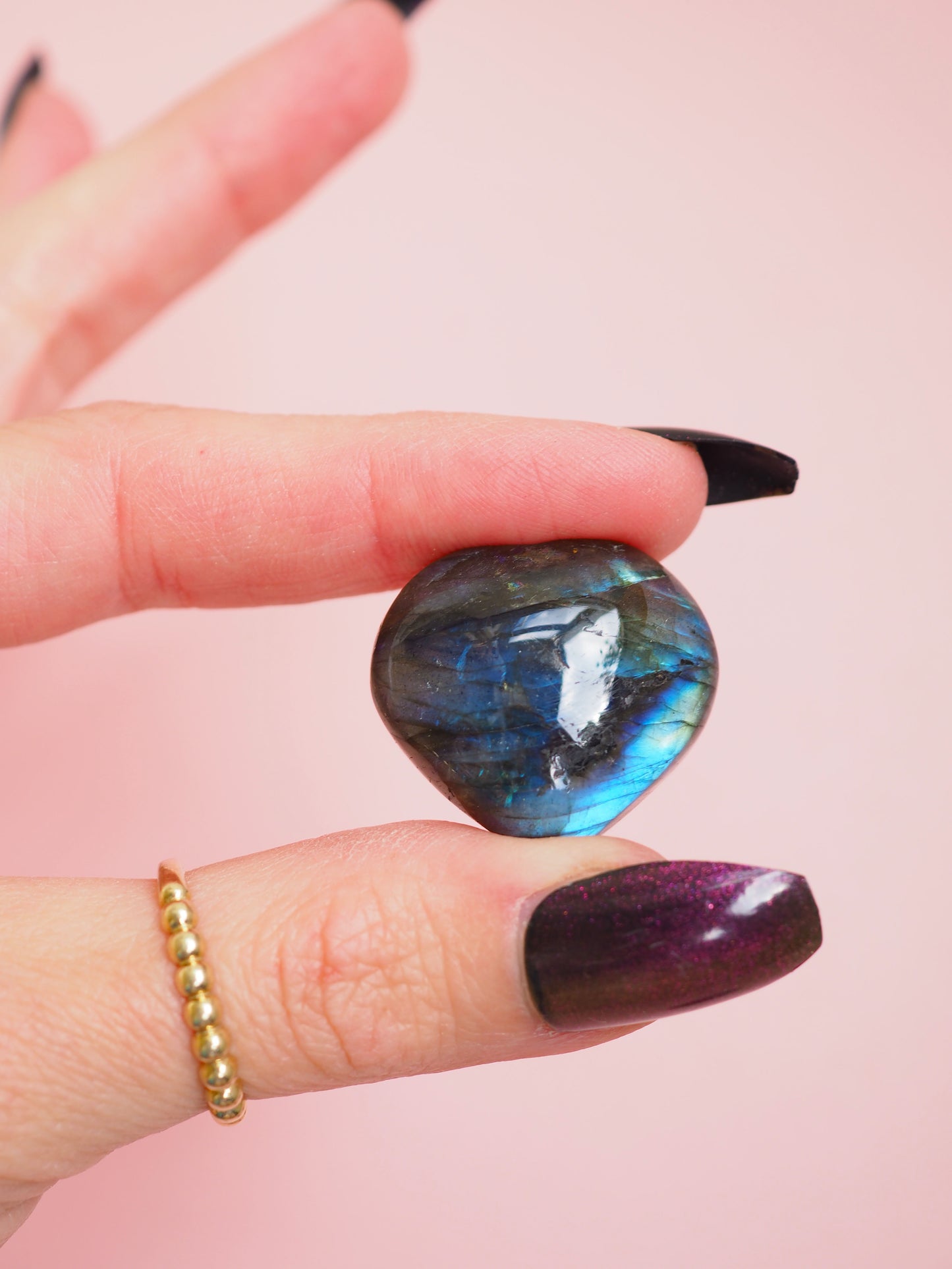 Labradorit Puffy Herz Carving Handcarved 2-4 cm -Common Quality