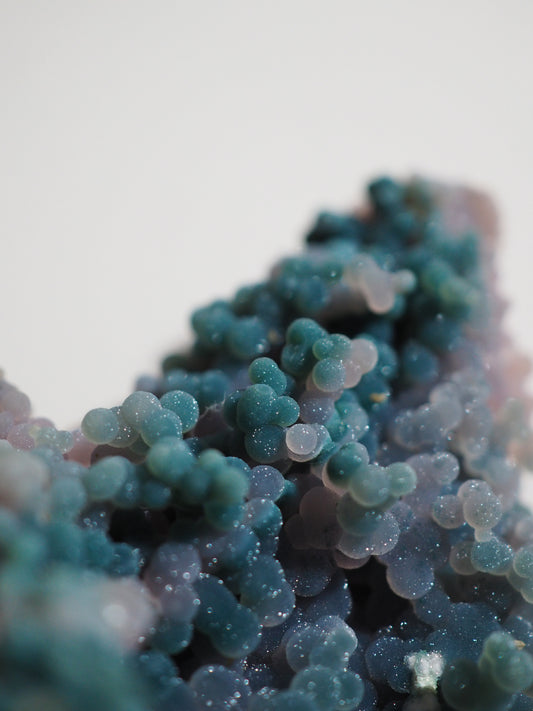 Trauben Achat / Grape Agate . Traubenachat Bicolor "LE DOLPHIN" 15 cm 578 g - aus Mamuju Area West-Sulawesi Indonesien - High Quality RARE COLOR