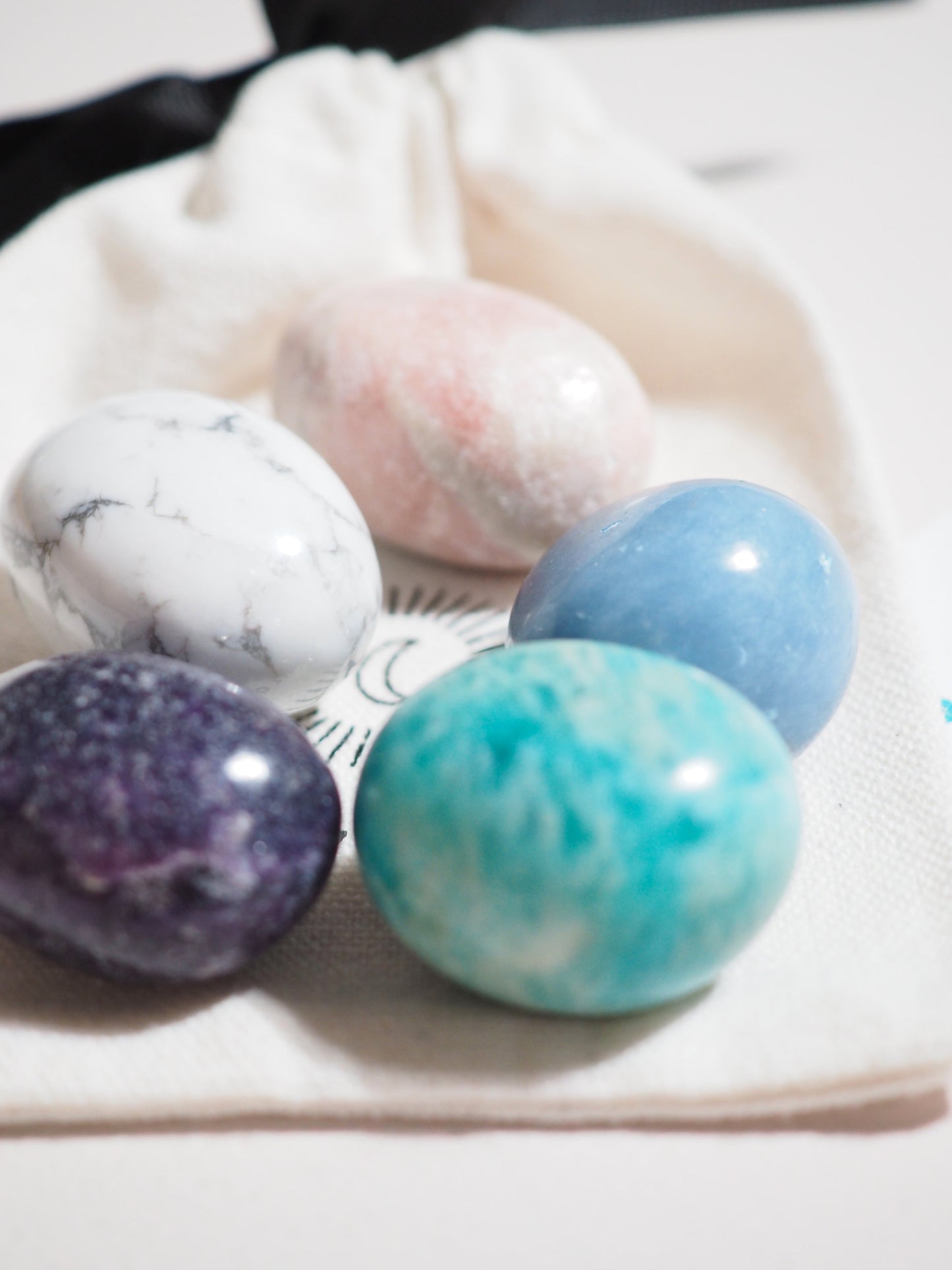 Kristall Set Trauer & Kummer . CRYSTAL KIT GRIEF . Angelite . Lepidolite . Pink Opal . Magnesit . Amazonit .