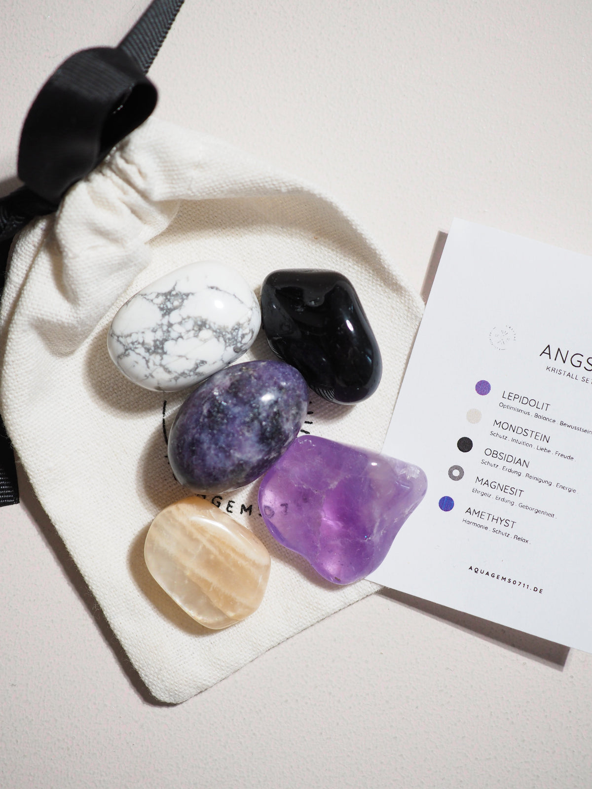 Kristall Set Angst . CRYSTAL KIT ANXIETY . Lepidolite . Mondstein . Obsidian . Magnesit . Amethyst