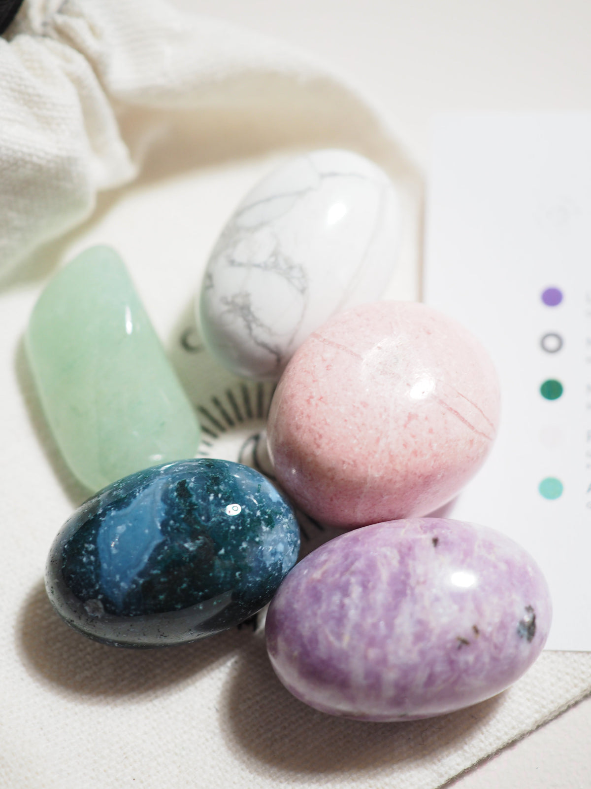 Kristall Set Geduld . CRYSTAL KIT PATIENCE . Lepidolite . Magnesit . Moosachat . Rhodochrosit . Aventurin