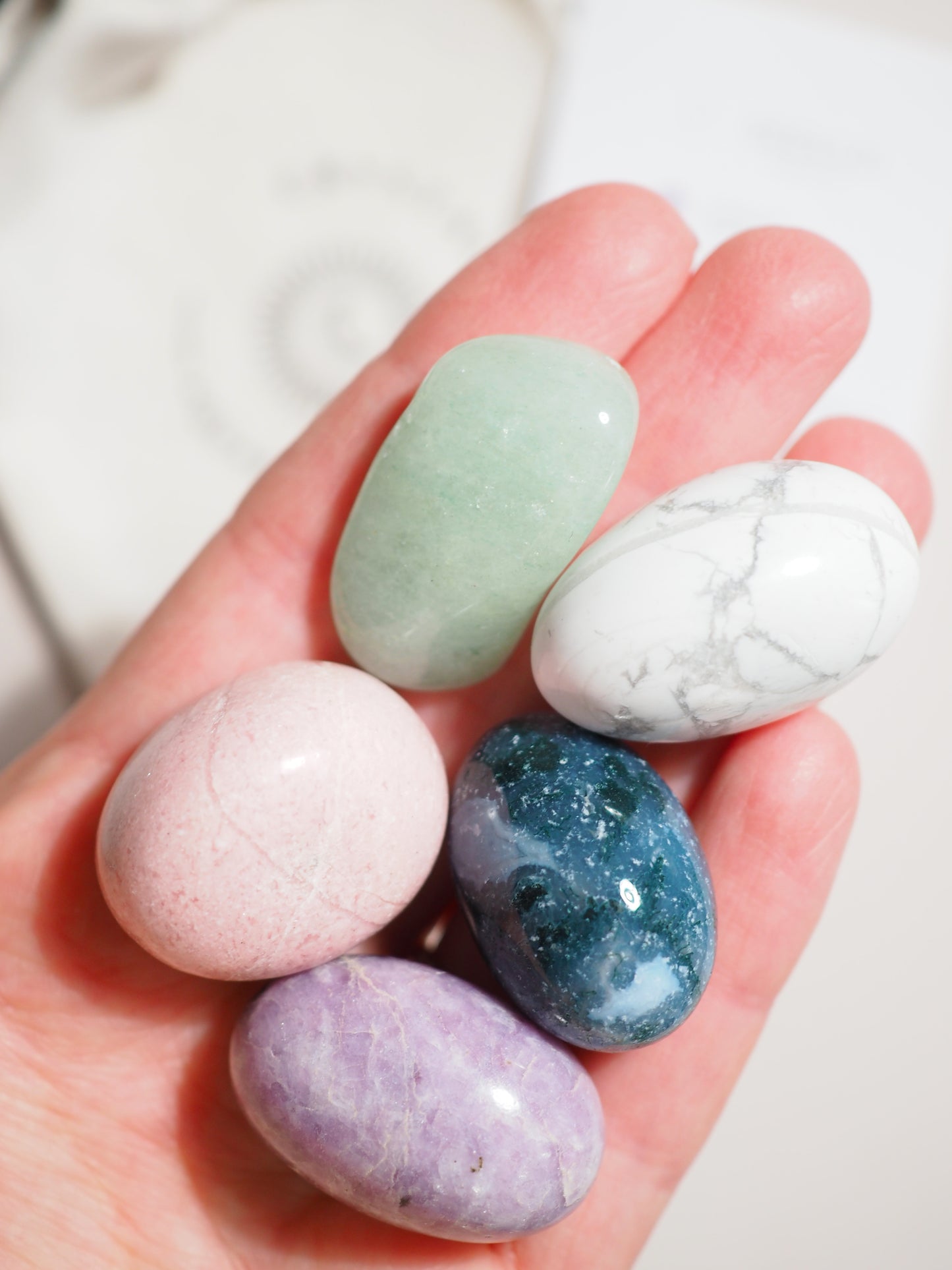 Kristall Set Geduld . CRYSTAL KIT PATIENCE . Lepidolite . Magnesit . Moosachat . Rhodochrosit . Aventurin