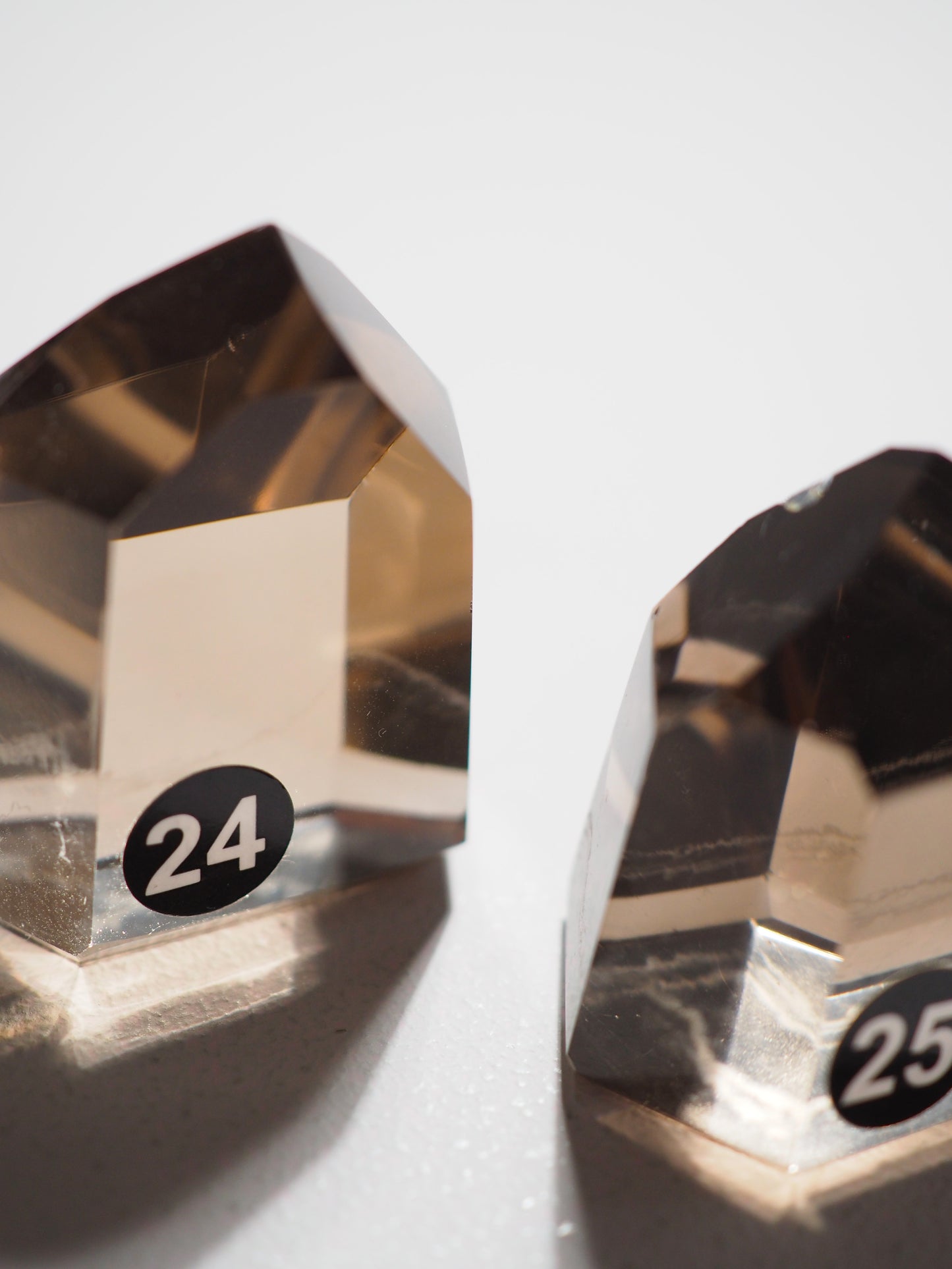 Rauchquarz Spitze - Dark Smoky Quartz Point ca. 4cm (24 & 25) - aus Brasilien High Quality