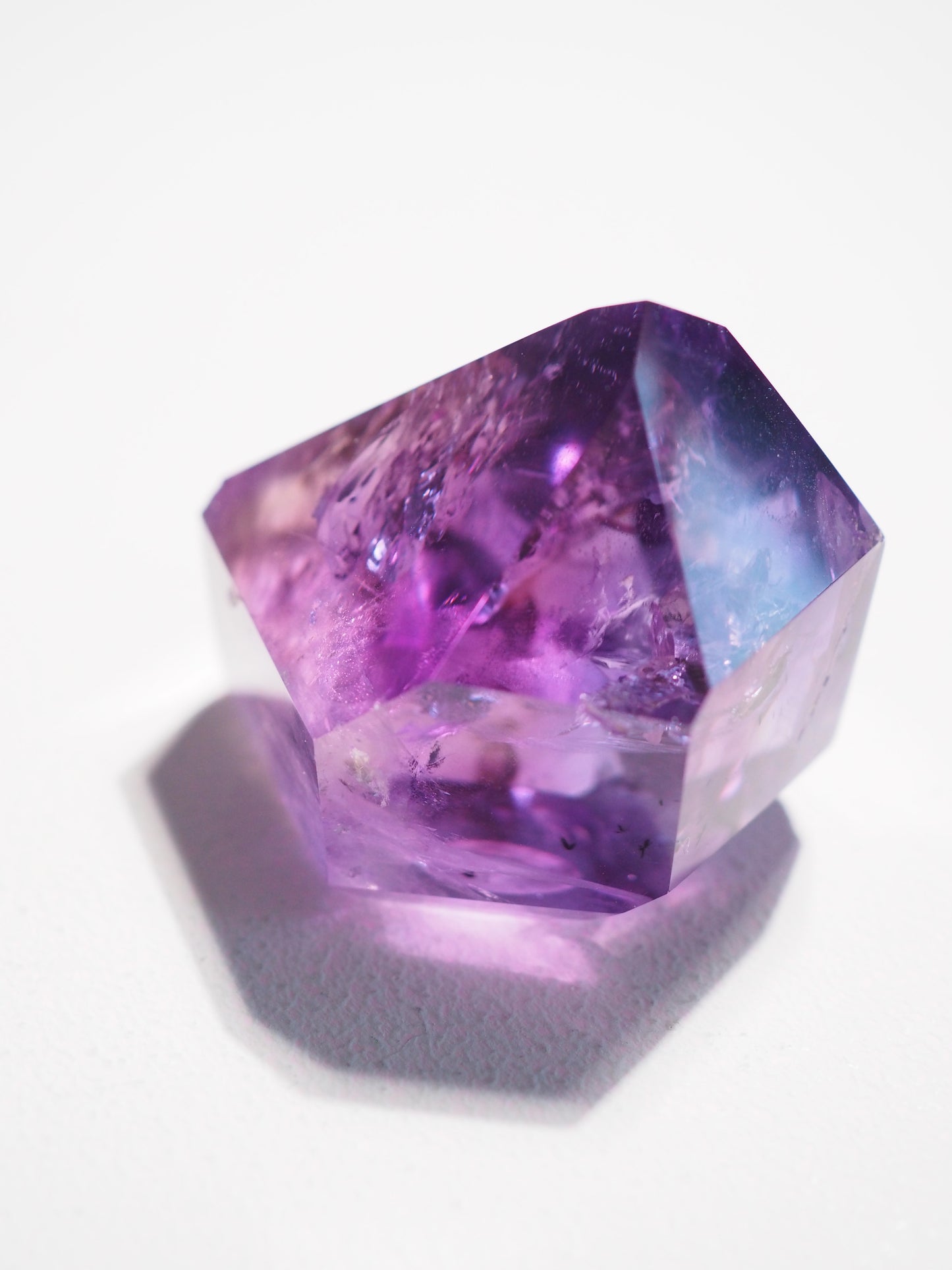 Jacare Amethyst Spitze mit Regenbögen ca. 3.5x4 cm (3) - aus Bahia Brasilien - HIGH QUALITY