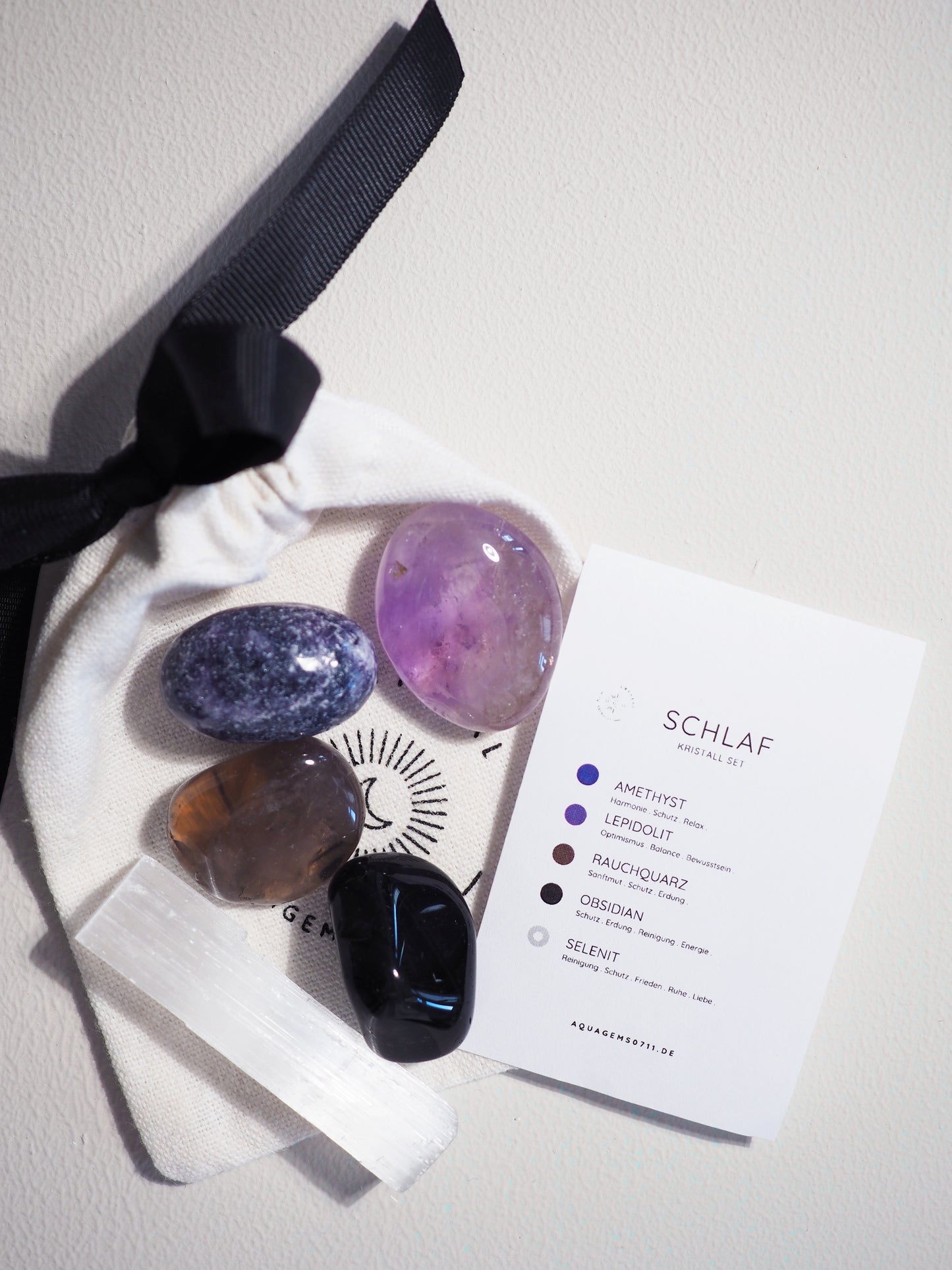 Kristall Set Schlaf . CRYSTAL KIT SLEEP . Amethyst . Lepidolit . Rauchquarz . Obsidian . Selenit