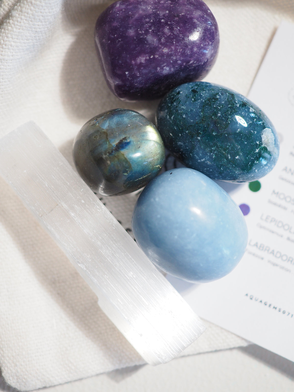 Kristall Set Mama . CRYSTAL KIT MOM . Selenit . Angelite . Moosachat . Lepidolite . Labradorit