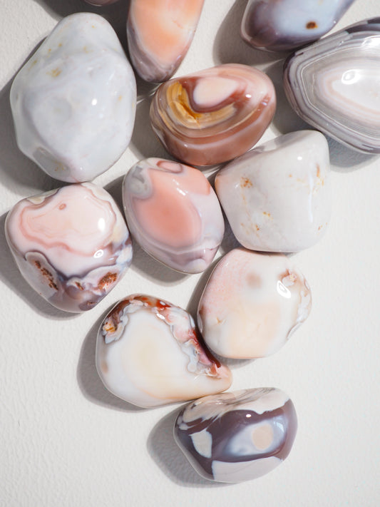 Rosa Pinker Botswana Achat Trommel Stein . Pink Botswana Agate Tumble 2.5 - 5 cm CHUNKY - aus Botswana HIGH QUALITY