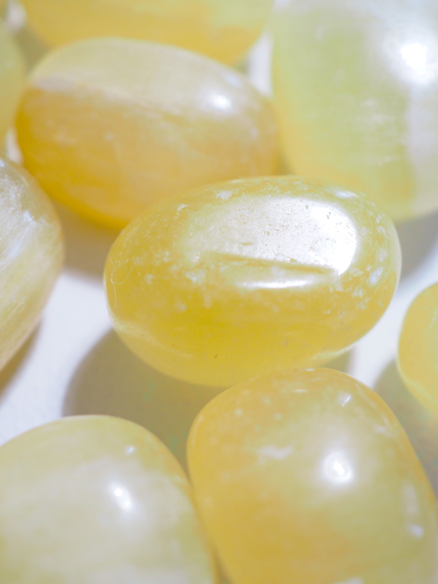 Limonen Calcit Trommel Stein Trommelstein . Lemon Calcite Tumble ca. 2-3 cm - aus Pakistan RARE