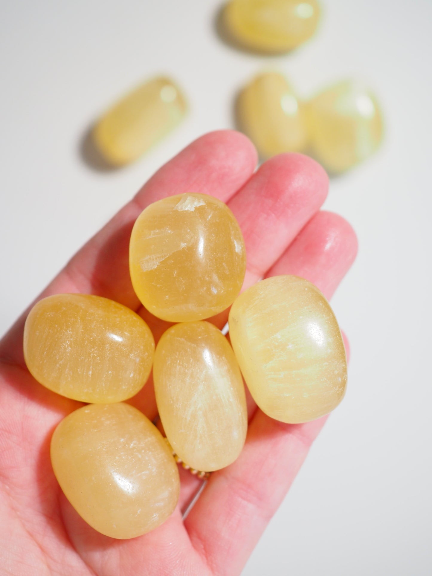 Limonen Calcit Trommel Stein Trommelstein . Lemon Calcite Tumble ca. 2-3 cm - aus Pakistan RARE