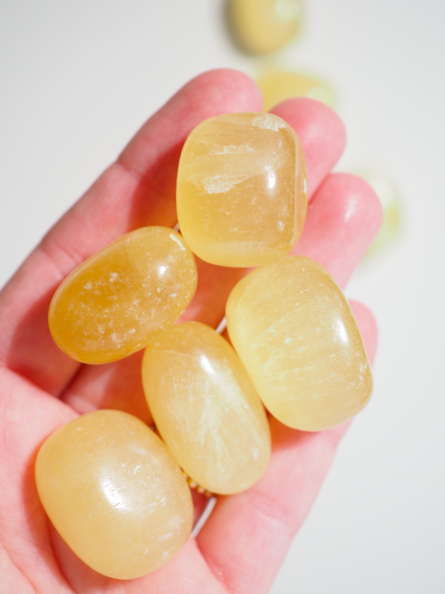 Limonen Calcit Trommel Stein Trommelstein . Lemon Calcite Tumble ca. 2-3 cm - aus Pakistan RARE