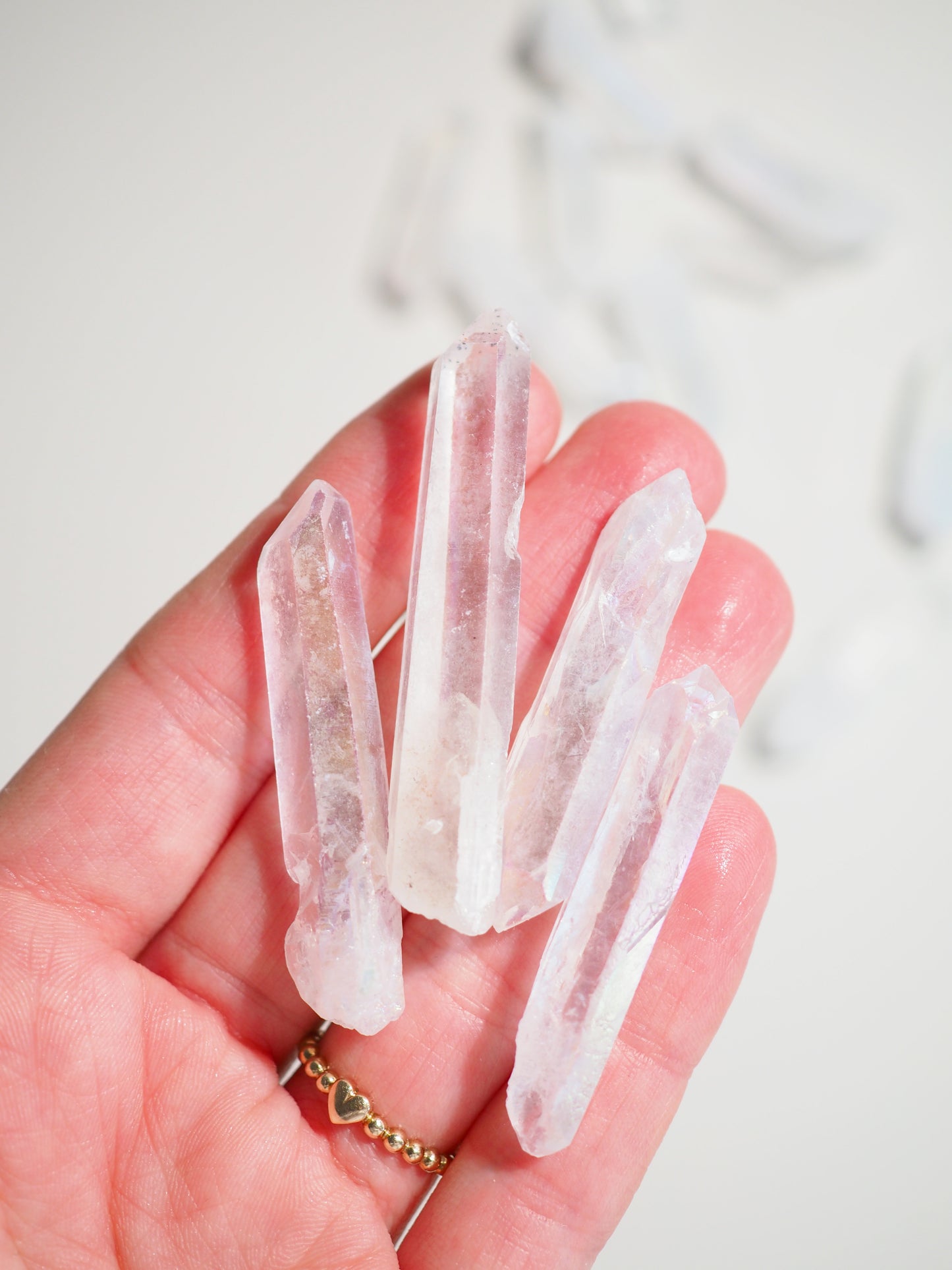 AngelAura Bergkristall mini Spitze Roh . AngelAura mini Point ca. 3-4 cm - aus China