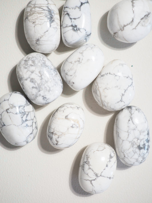 Magnesit Trommel Stein . Magnesite Tumble  ca. 3- 3.5 cm CHUNKY-  aus Simbabwe Afrika