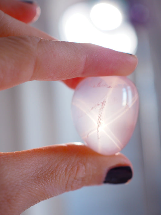 Stern Rosenquarz Trommel Stein  . Star Rosenquartz Tumble ca. 3cm CHUNKY - aus Madagascar HIGH QUALITY Handpoliert