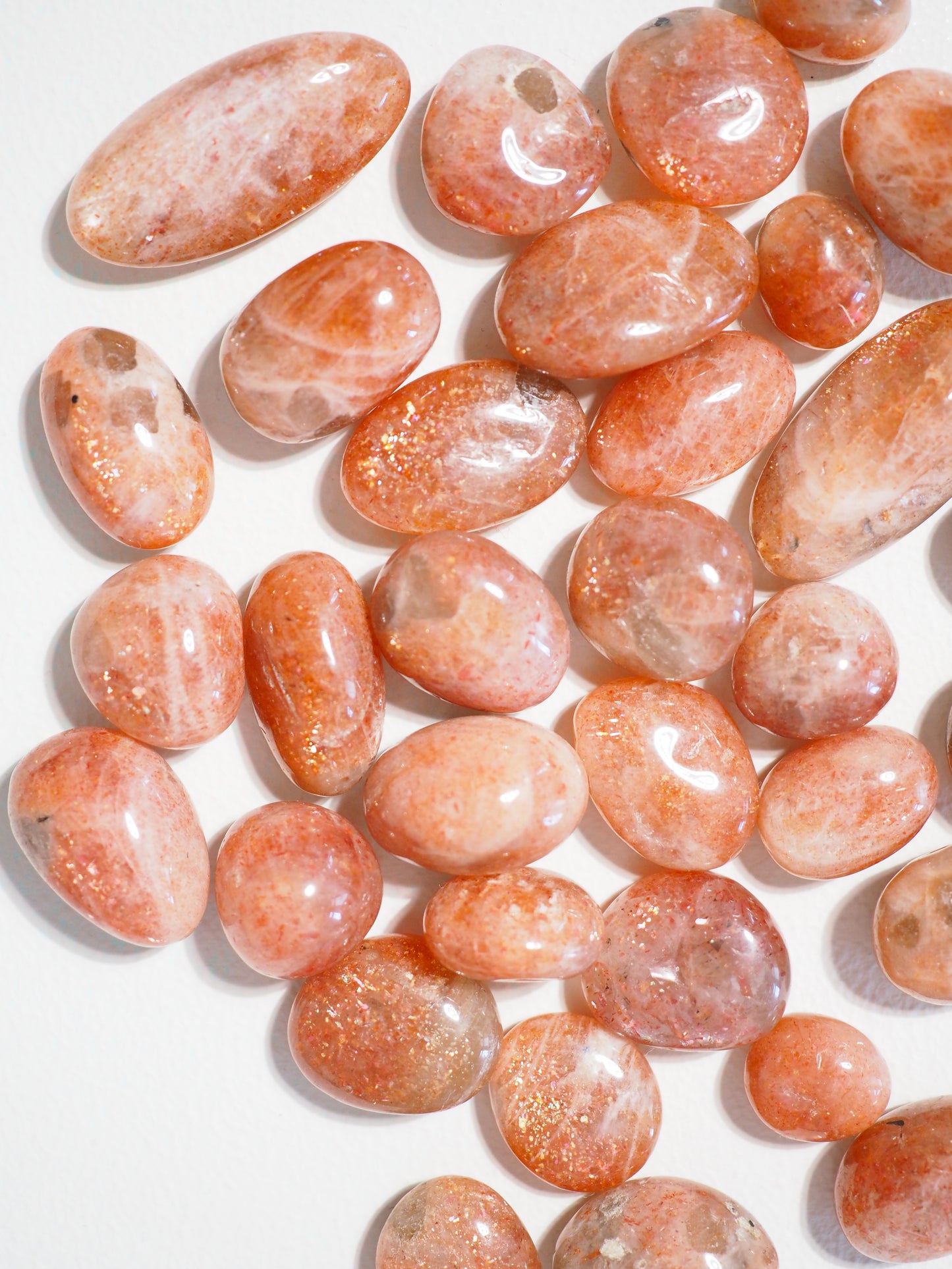 Echter Sonnenstein MINI Trommelstein . Real Sunstone mini Tumble ca. 1-1.5 cm - aus Indien HIGH QUALITY