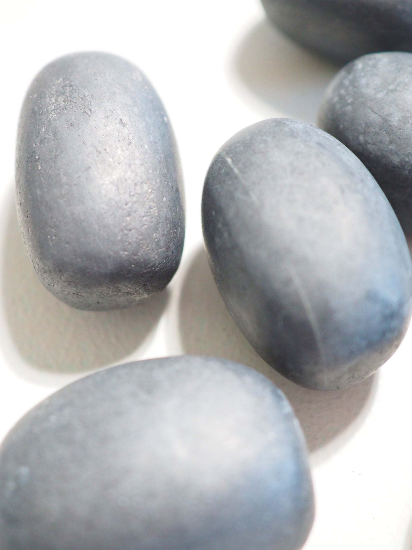 Schungit Trommel Stein . Shungite Tumble ca. 2-4 cm - aus Russland