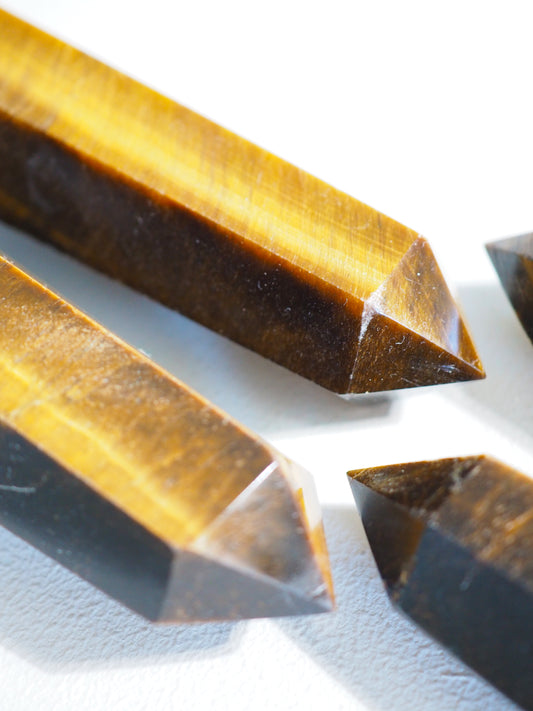 Tigerauge Spitze . Tigereye Point ca 8-10 cm - aus Südafrika