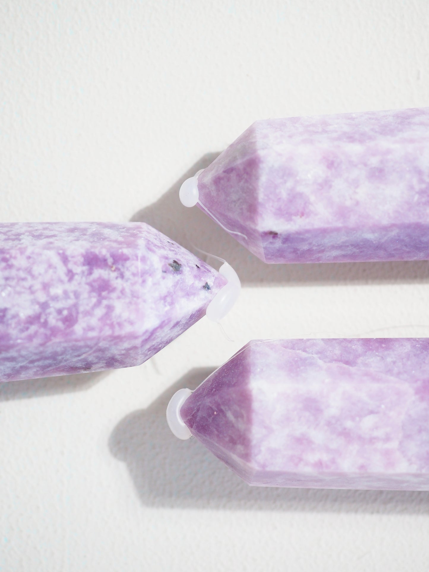 Lepidolit Spitze . Lepidolite Point ca. 7-9 cm