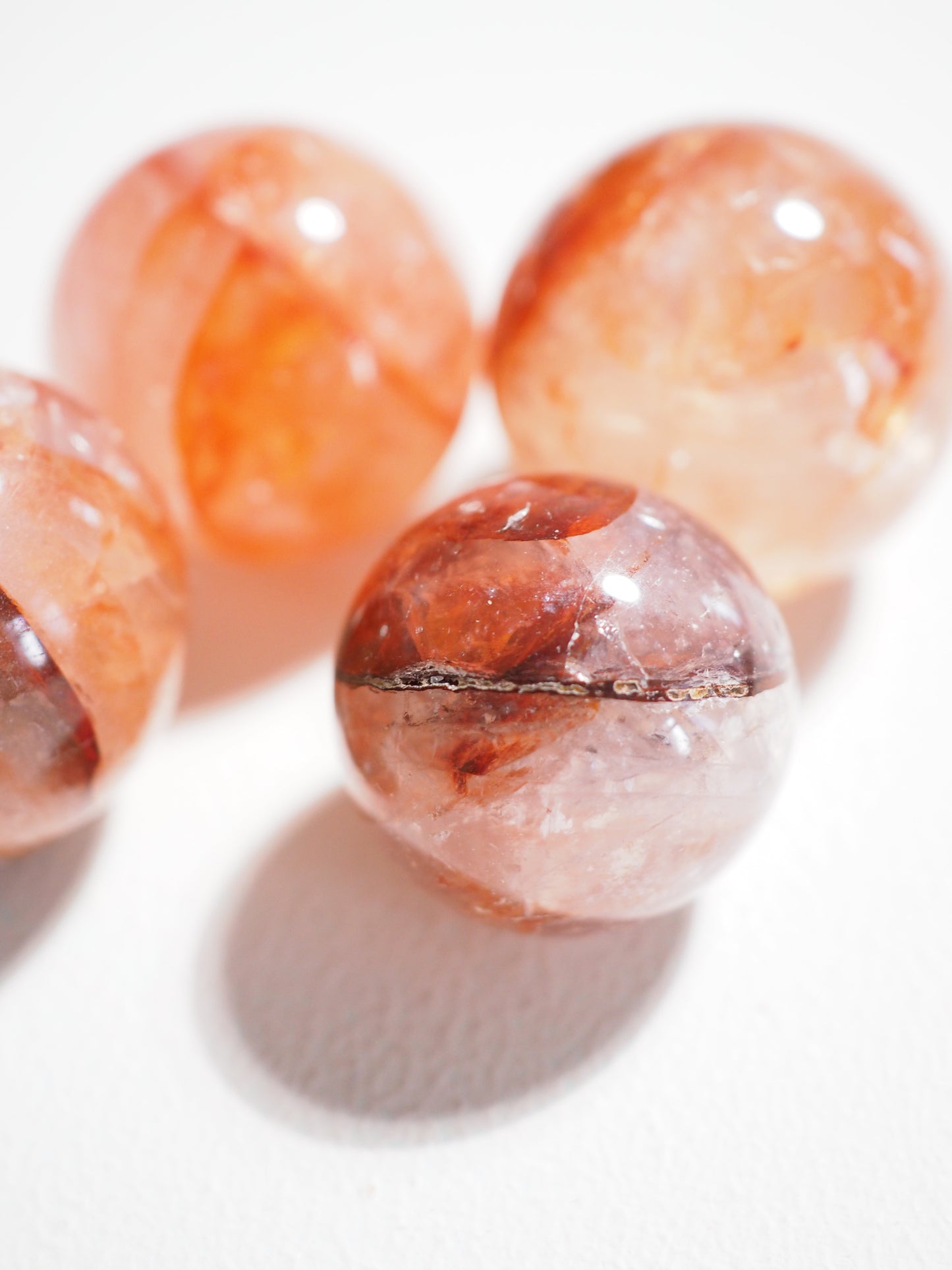 Feuerquarz Kugel . Firequartz Sphere ca. 2.5 cm - HIGH QUALITY