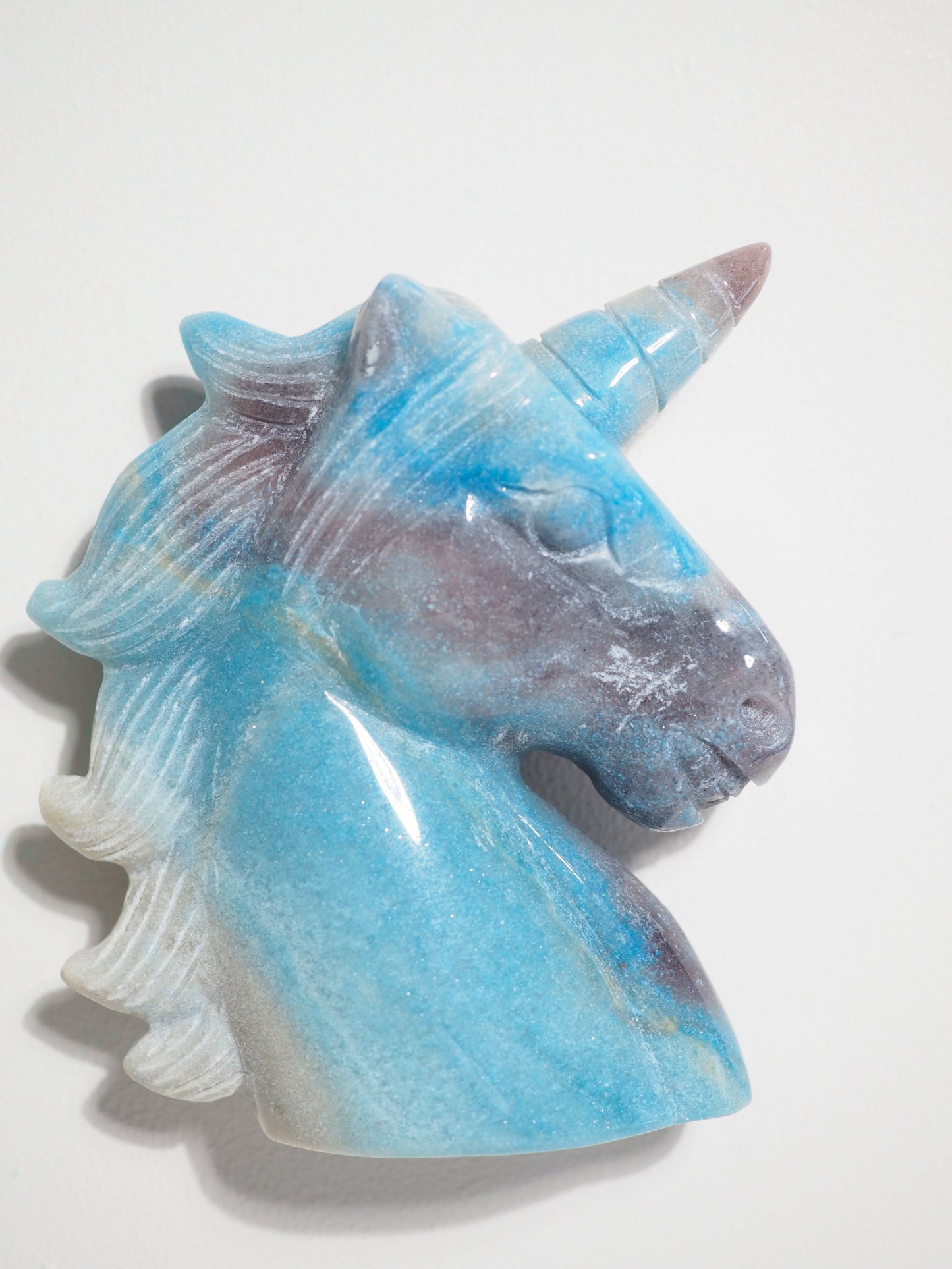 Trolleit Einhorn . Rainbow Moonstone . Trollite Unicorn ca. 10 cm - Handcarved