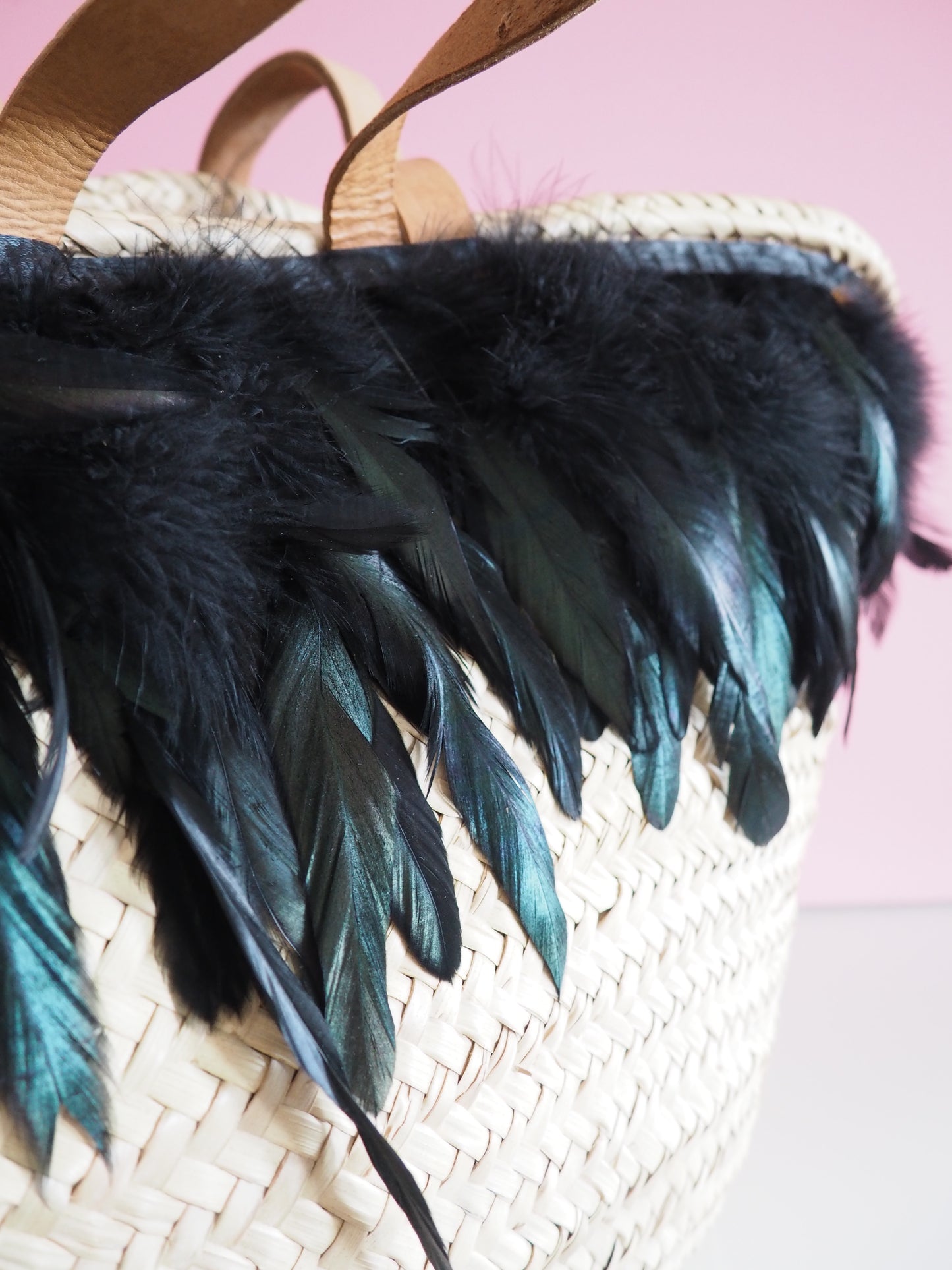 Ibizakorb Feather Queen!