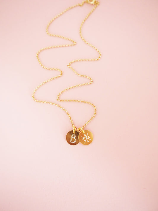 Personalisierte Gravur Kette X Design und Initial Plättchen 925 Sterlingsilber vergoldet