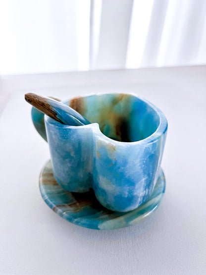 Deko Blaue Onyx / Blauer gebänderter Calcit Herz Tasse Kristall Becher mit Teller und Löffel SET . Blue Onyx / Calcite Heart Cup Mug ca. cm - Handcarved