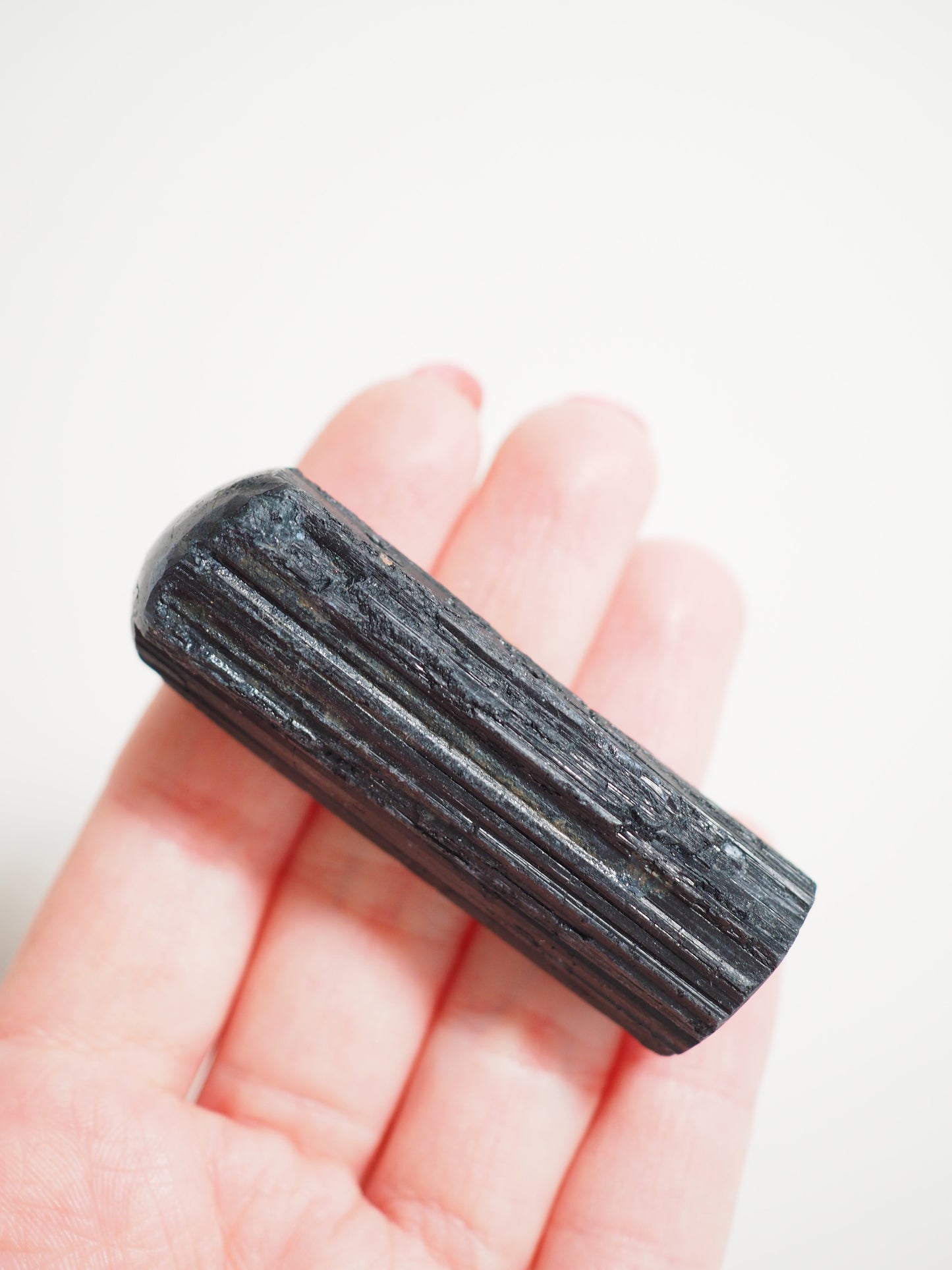 Schwarzer Turmalin . Schörl Roh polished on Top. Black Turmaline Raw ca xx cm [SIZE M]- aus Brasilien HIGH QUALITY