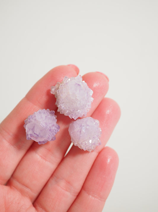 Mini Lavender Kaktus Quarz . Spirit Quartz ca. 2cm  -aus Mpumalenga Südafrika