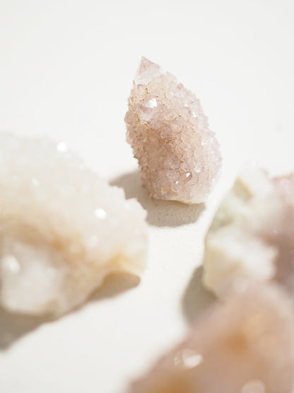 Mini Grey Kaktusquarz . Spirit Quartz ca. 2cm - aus Mpumalenga Südafrika