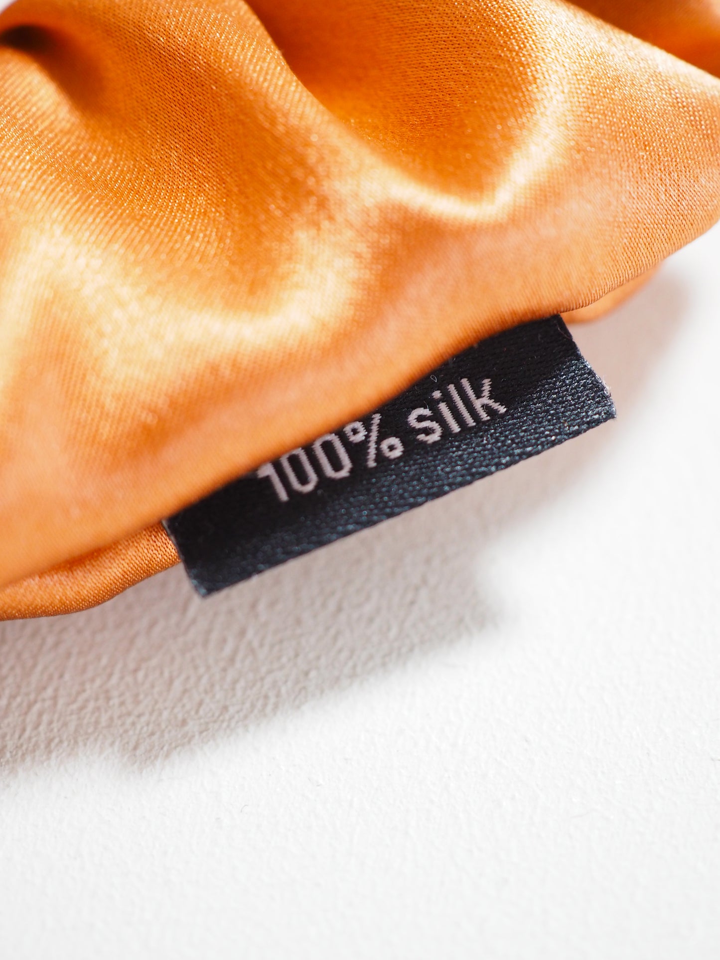 CRYSTAL SCRUNCHIE 100% Maulbeerseiden Haargummi mit Kristall Tasche -  COPPER . Kupfer